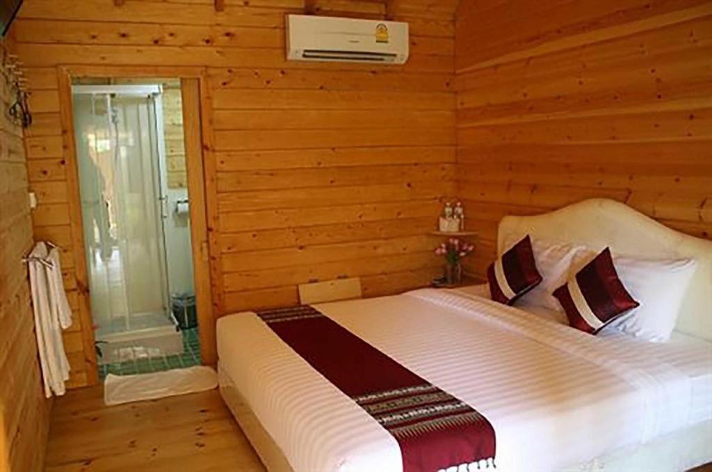Loghome Boutique 3*