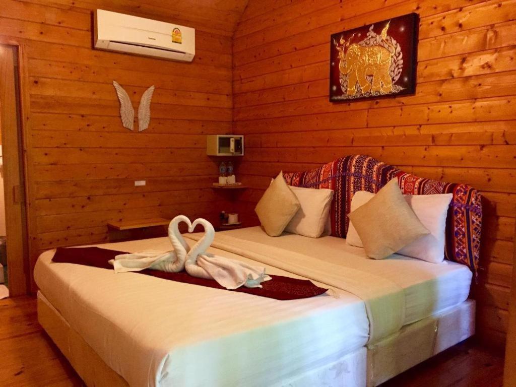 Loghome Boutique Hotel