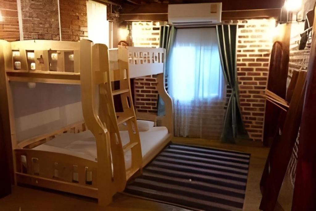 Loghome Boutique